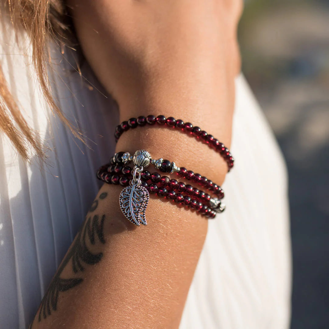 Bracelet Multi-tours en Grenat - Éveil de Prospérité