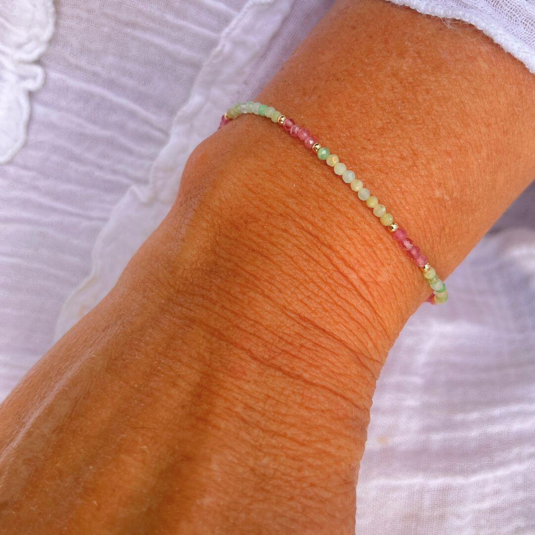 Bracelet Fin en Tourmaline Rose & Pierres Naturelles - Symphonie Minérale