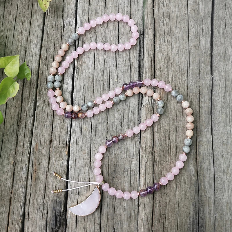 Collier Mala "Lune Sacrée" en Super 7, Pierre de Soleil, Quartz Rose & Labradorite