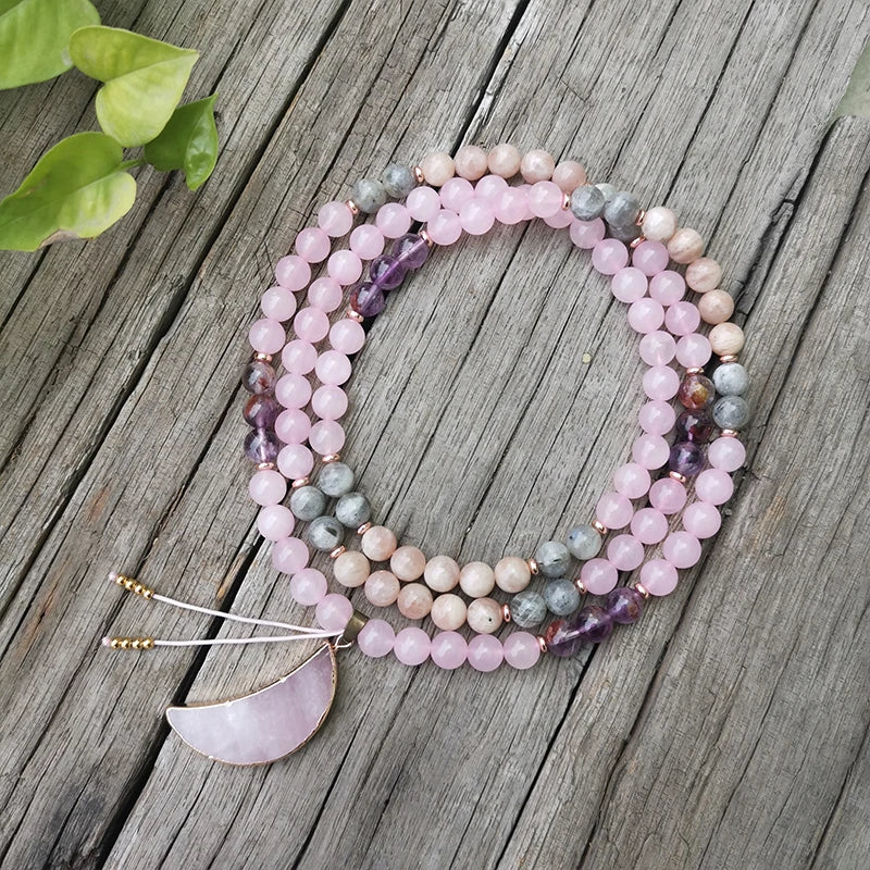 Collier Mala "Lune Sacrée" en Super 7, Pierre de Soleil, Quartz Rose & Labradorite