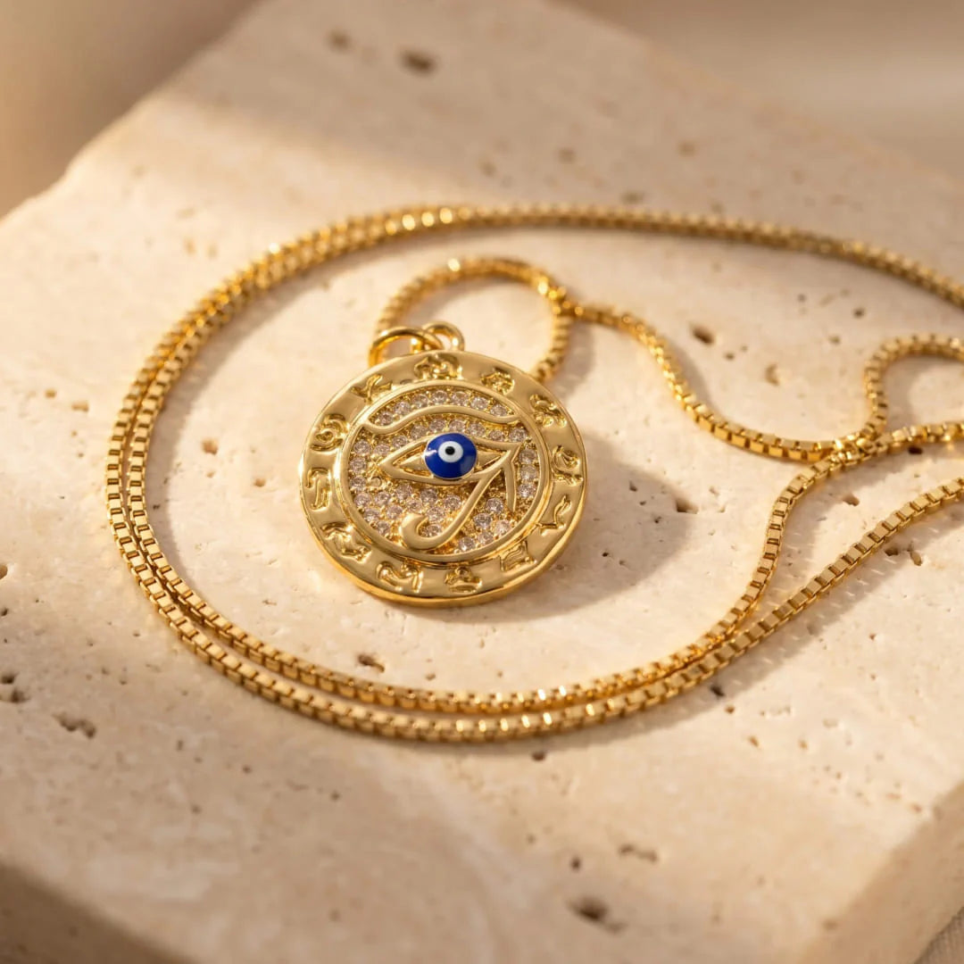 Collier Oeil d’Horus Doré - Bouclier Énergétique