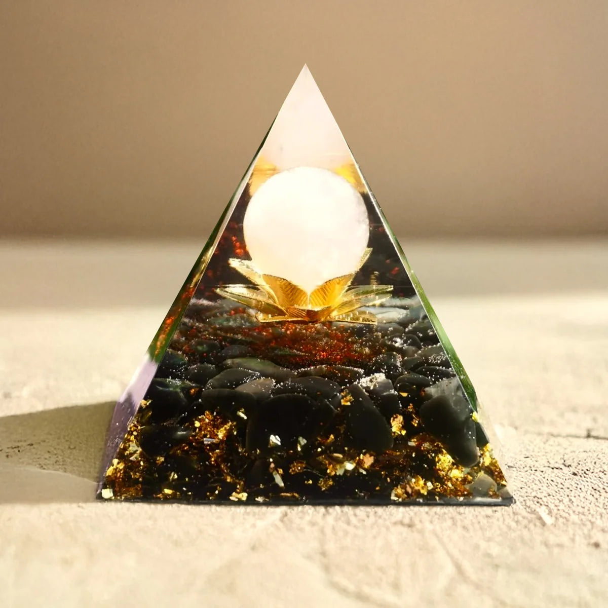 Orgonite en Obsidienne & Quartz Rose - Lotus Divin