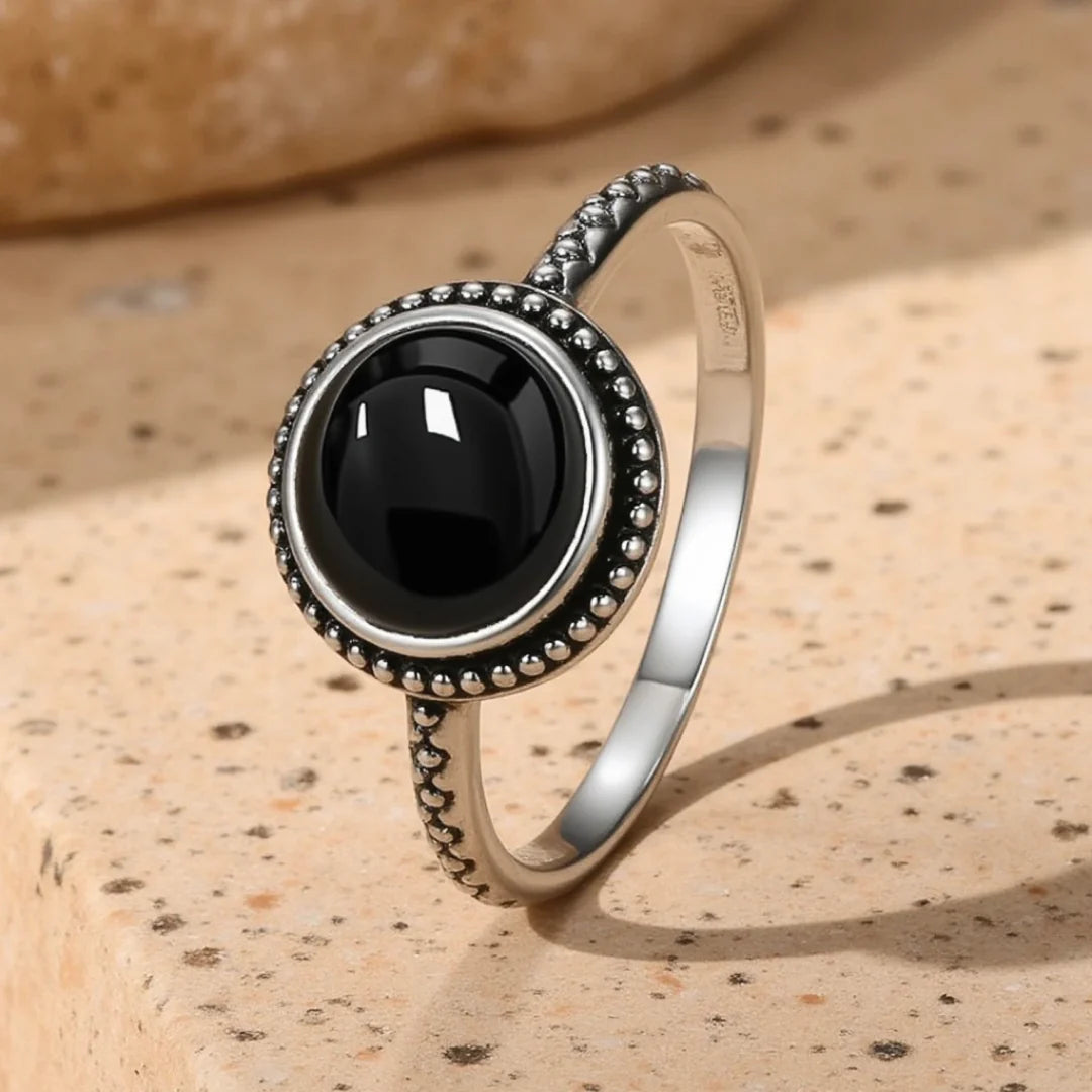 Bague "Bouclier d'Energie" en Onyx Noir & Argent
