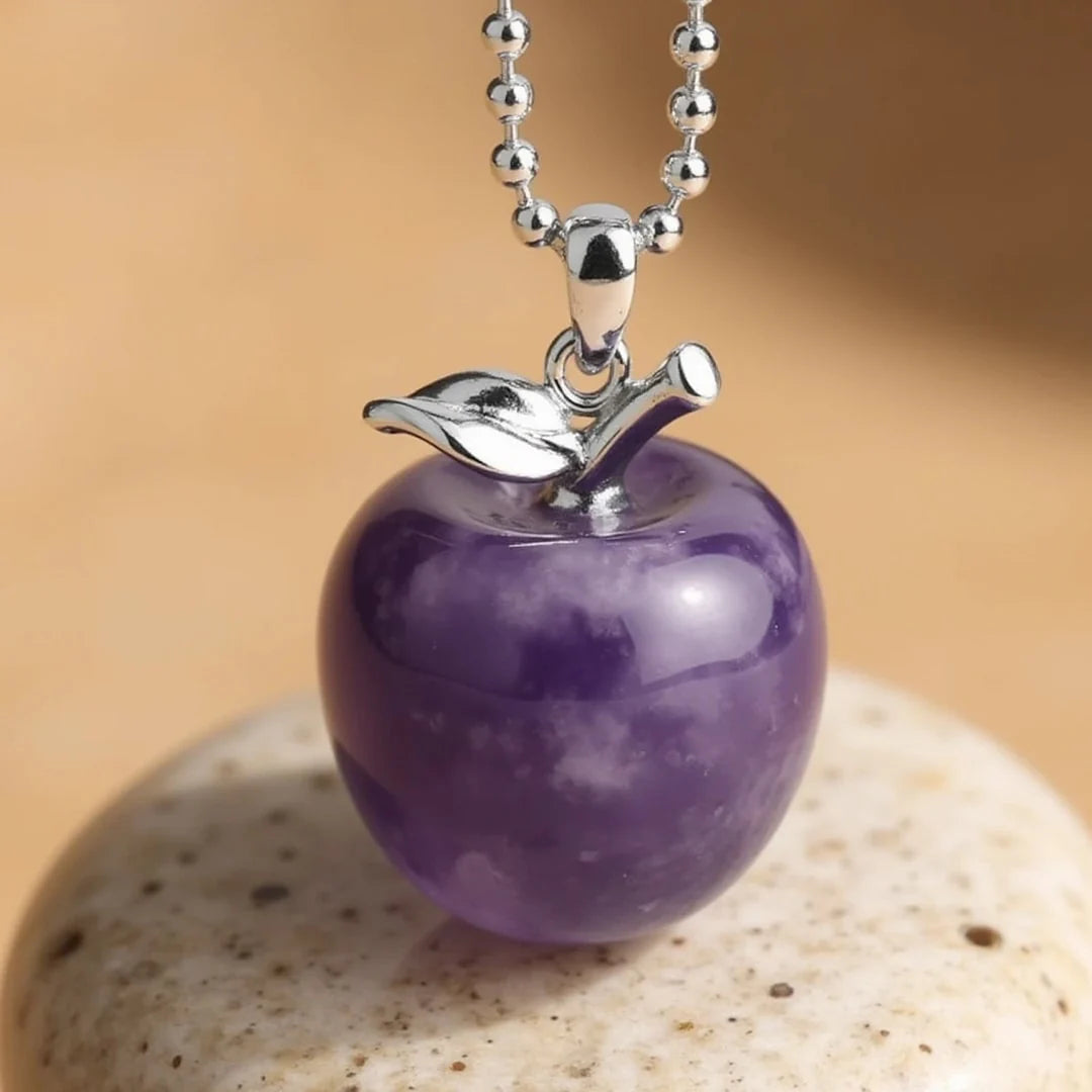 Collier Pendentif "Pomme d'Amour" en Pierre Naturelle