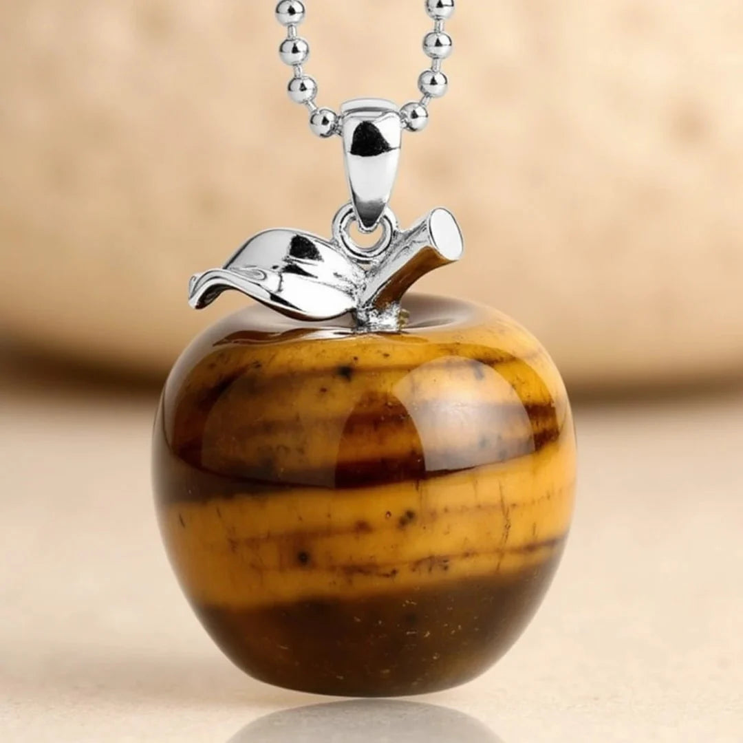 Collier Pendentif "Pomme d'Amour" en Pierre Naturelle