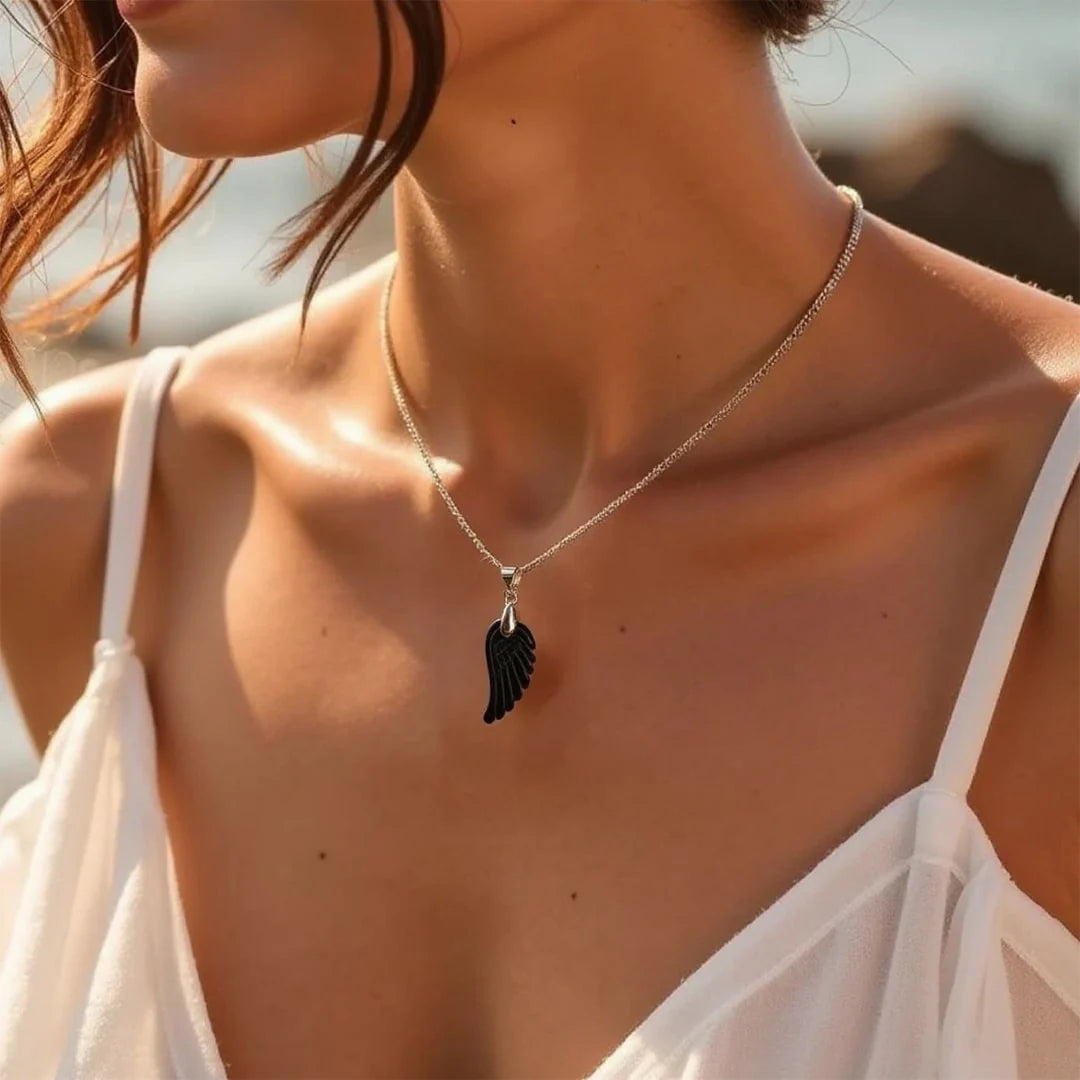 Collier Pendentif "Aile d'Ange" en Pierre Naturelle