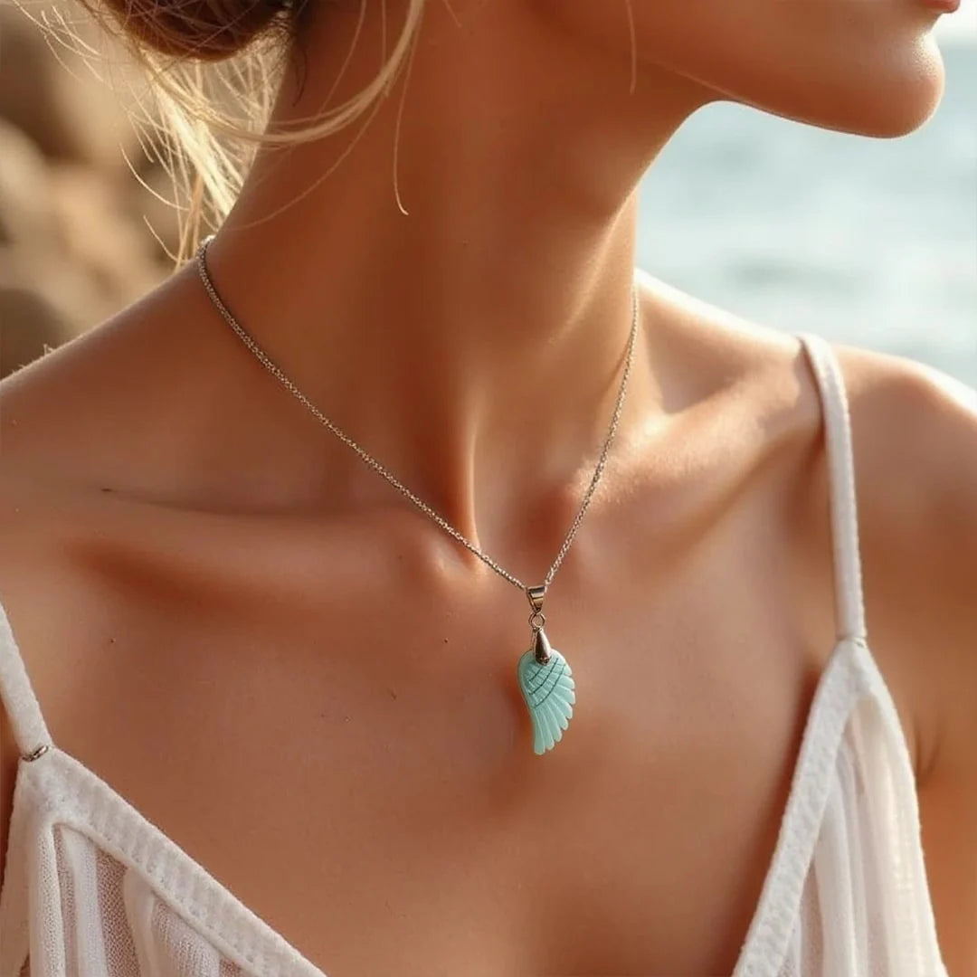 Collier Pendentif "Aile d'Ange" en Pierre Naturelle