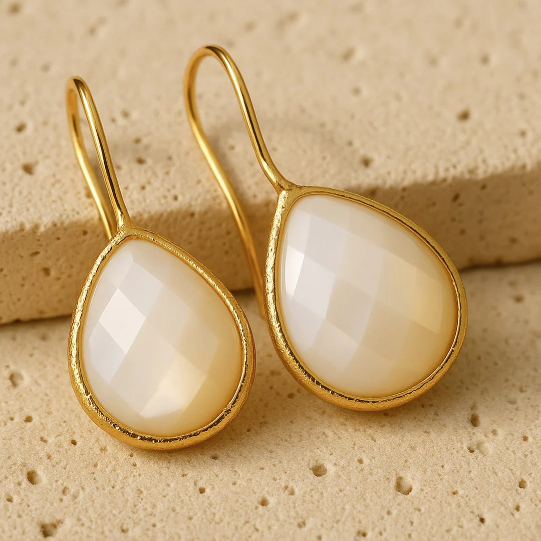 Boucles d'Oreilles "Eclat Subtil" en Nacre