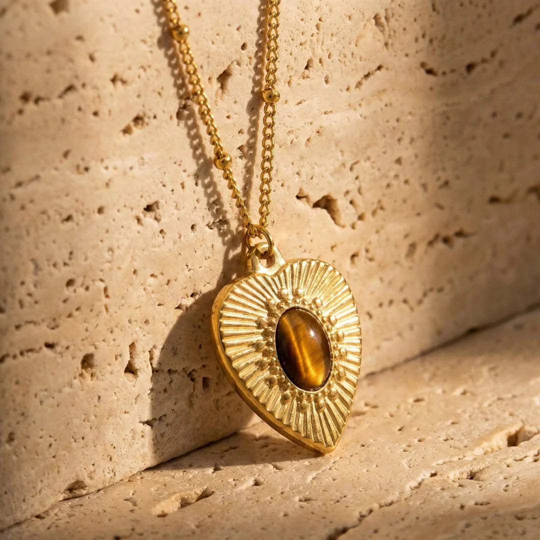 Pendentif Cœur en Œil de Tigre - Force Dorée