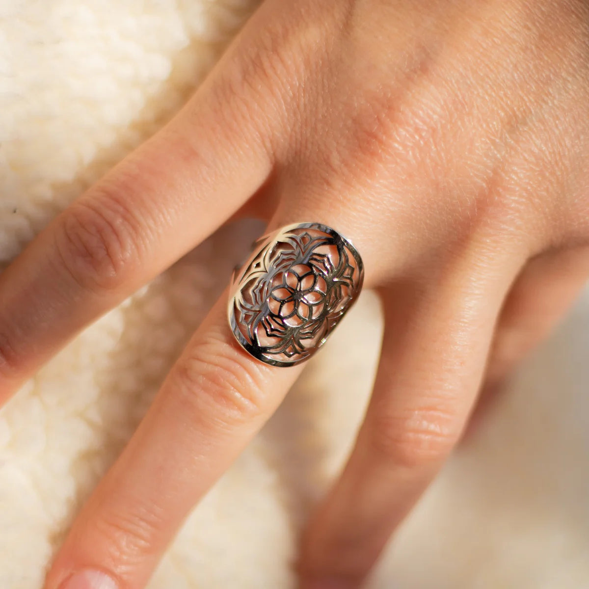 Bague Ajustable "Fleur de Mandala"