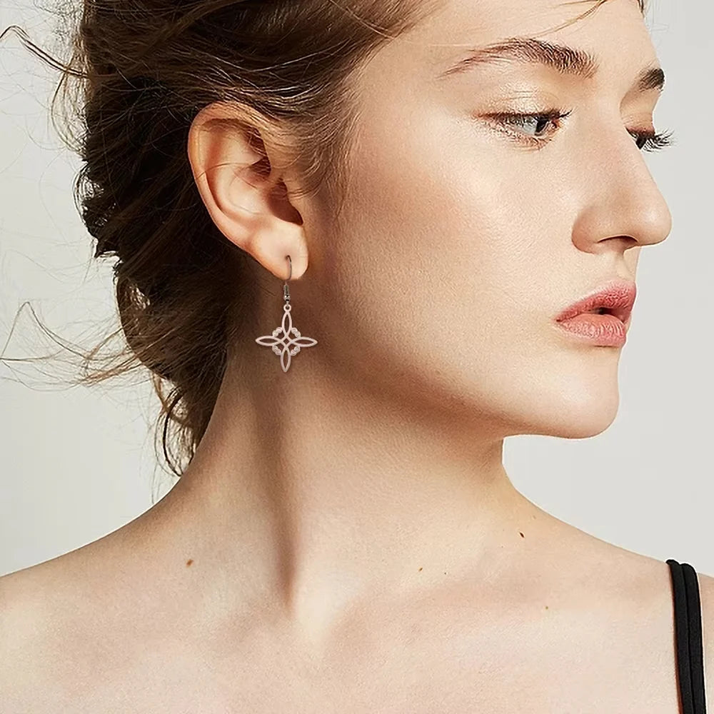 Boucles d'Oreilles "Charme Protecteur" en Noeud de Sorcière