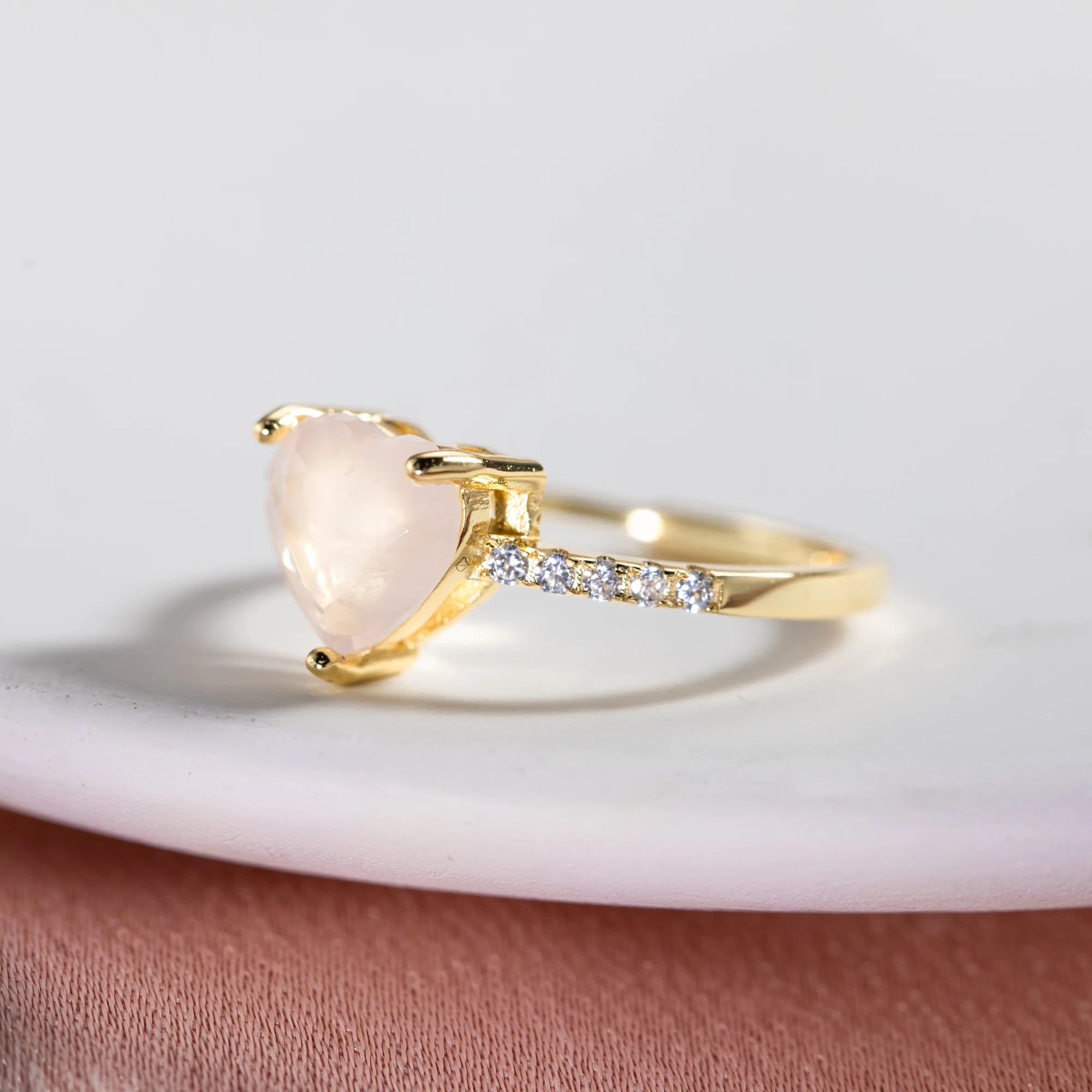 Bague en Quartz Rose - Caresse d’Amour