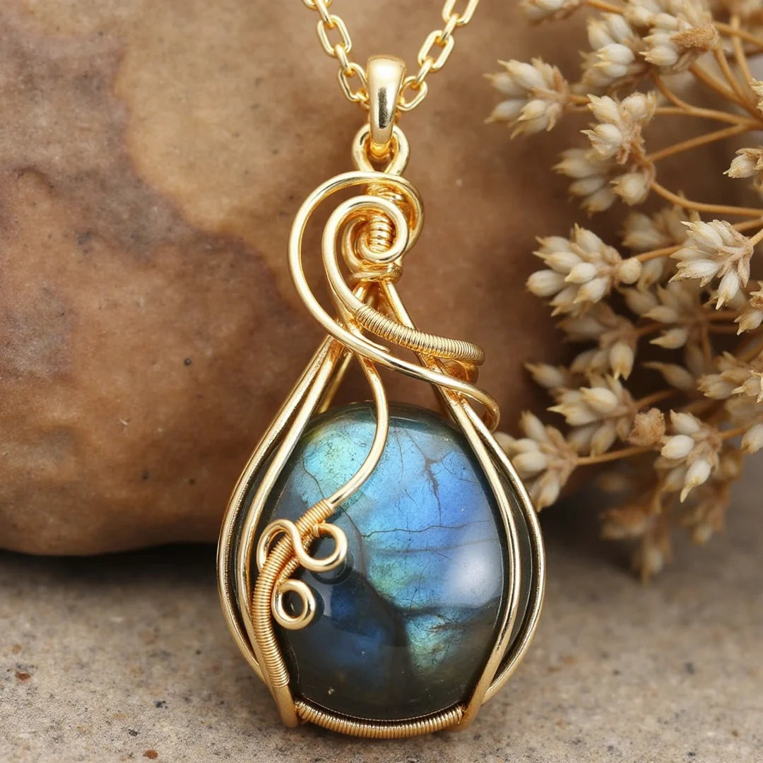 Collier pendentif "Gardien de l’Univers" en Labradorite