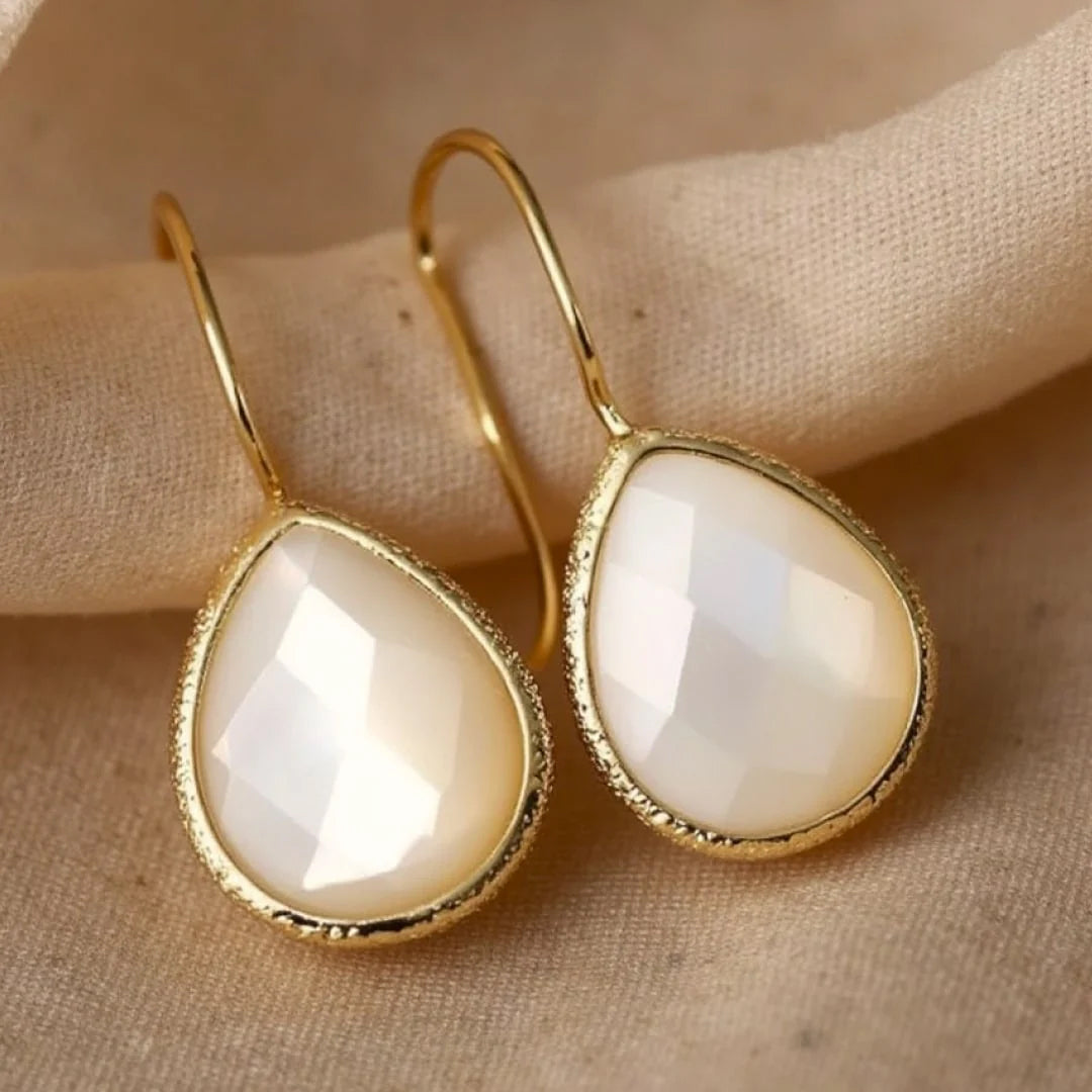 Boucles d'Oreilles "Eclat Subtil" en Nacre