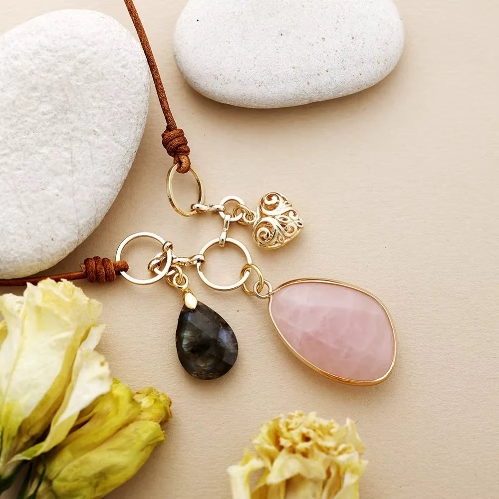 Collier "Harmonie du Cœur" en Quartz Rose & Labradorite