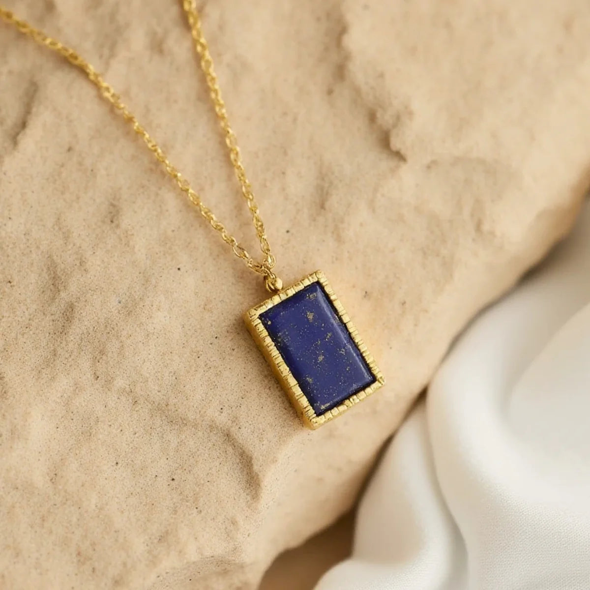 Ensemble Colliers "Finesse Azuréenne" en Lapis Lazuli