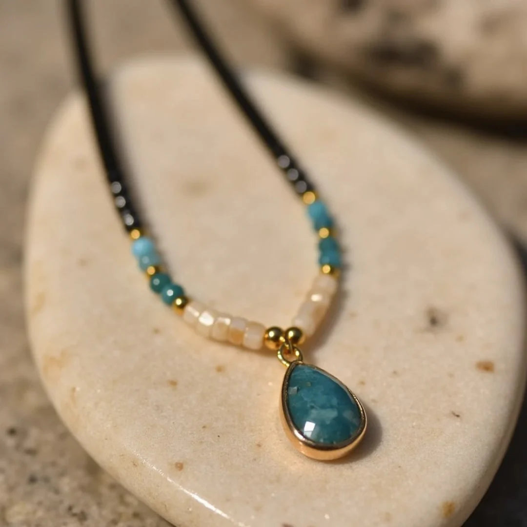 Collier "Goutte de Vitalité" en Apatite Naturelle
