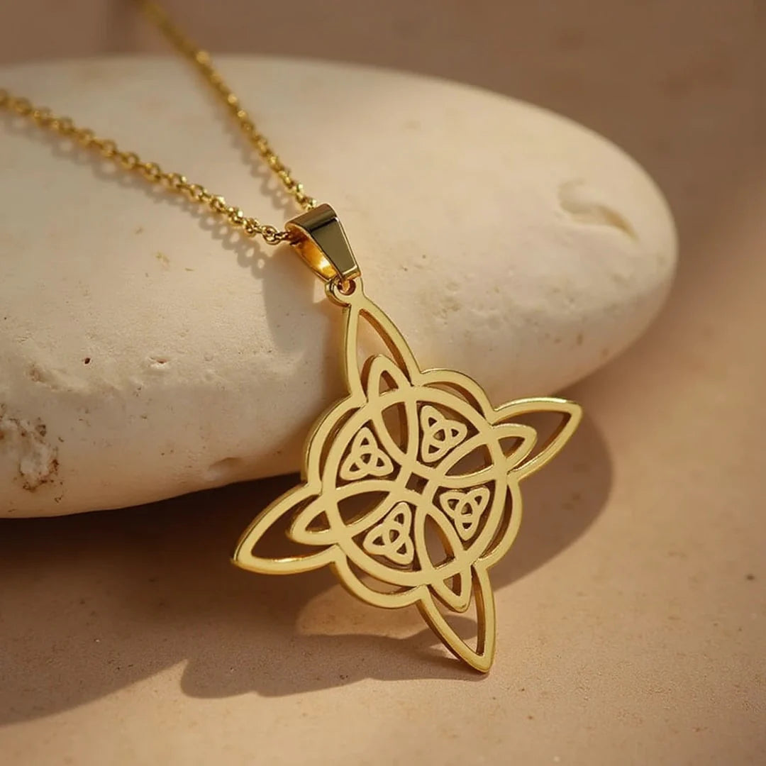 Collier Pendentif "Protection Sacrée" en Nœud de Sorcière