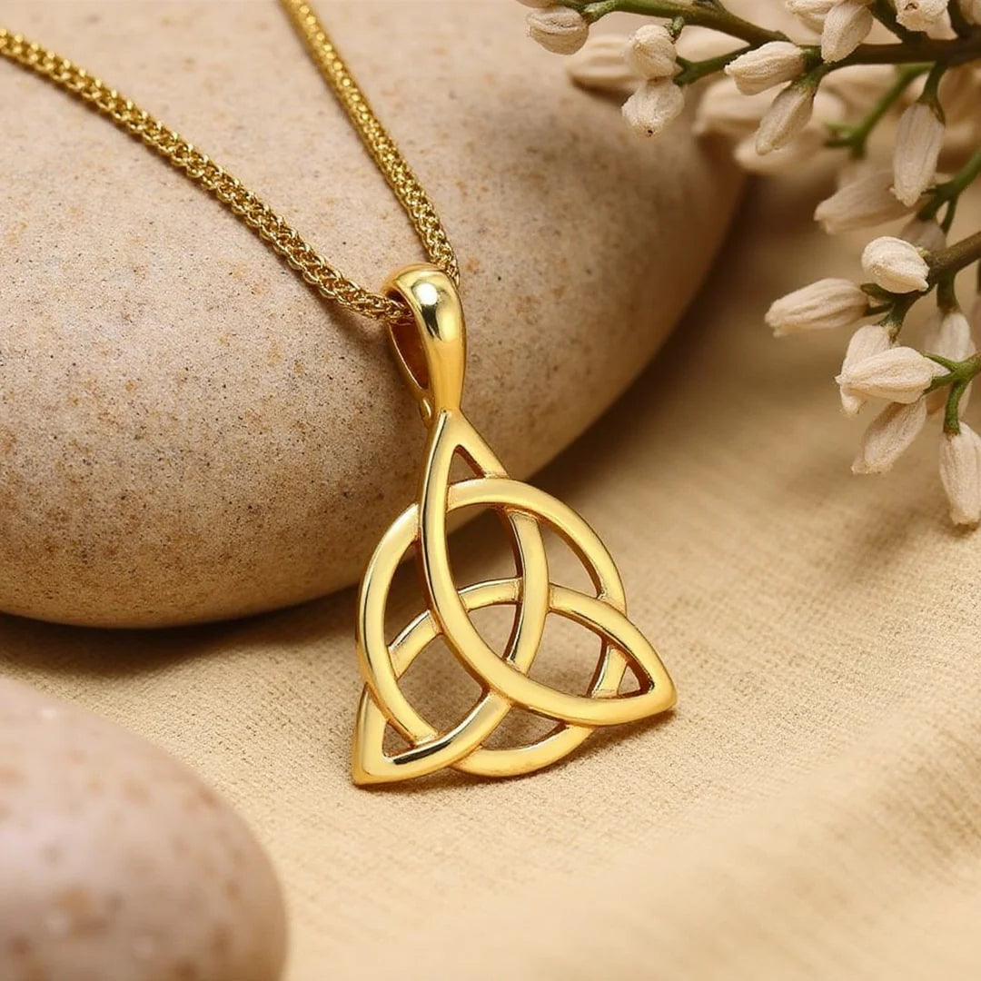 Collier Pendentif Triple Noeud - Triquetra