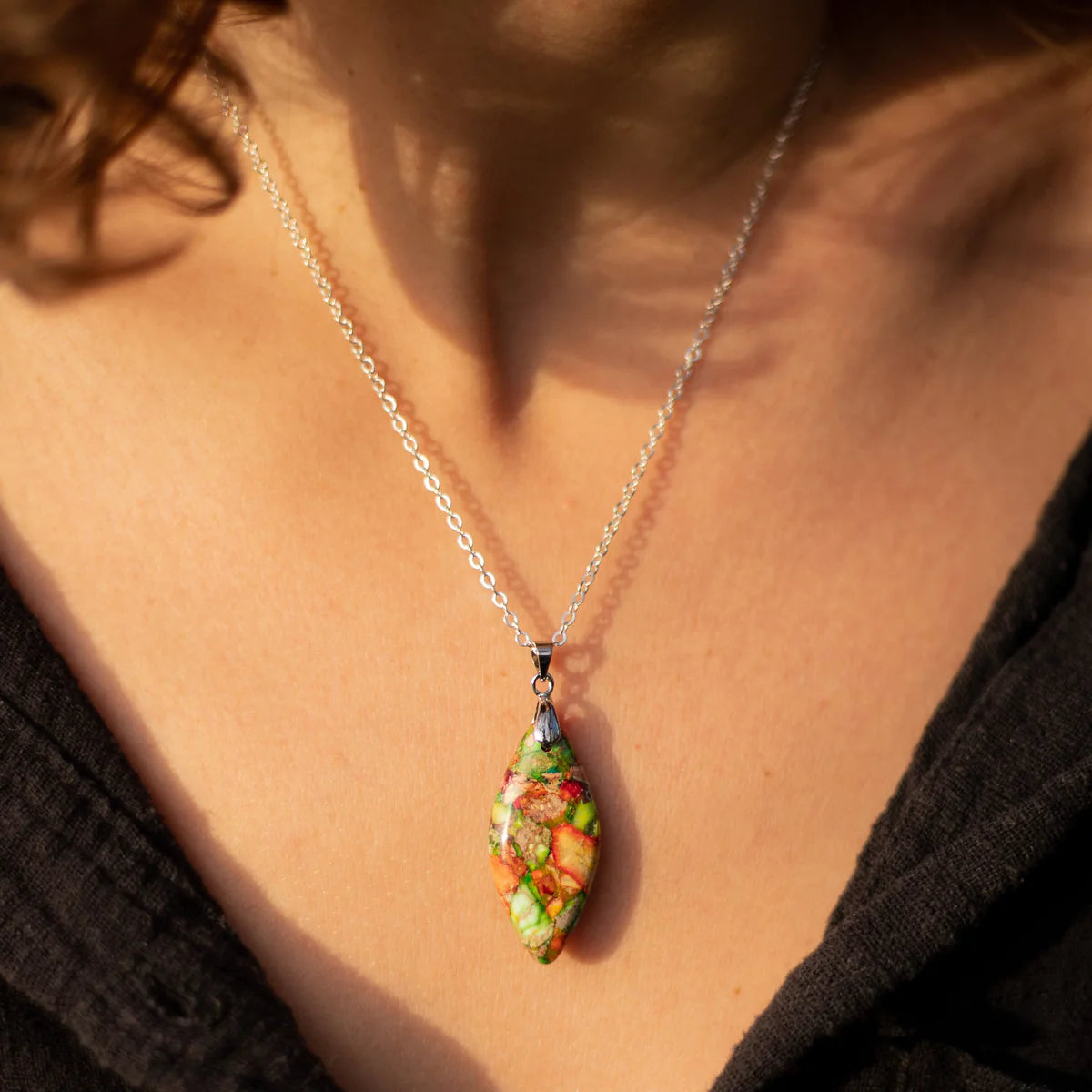 Collier Pendentif "Prisme Minéral" en Jaspe