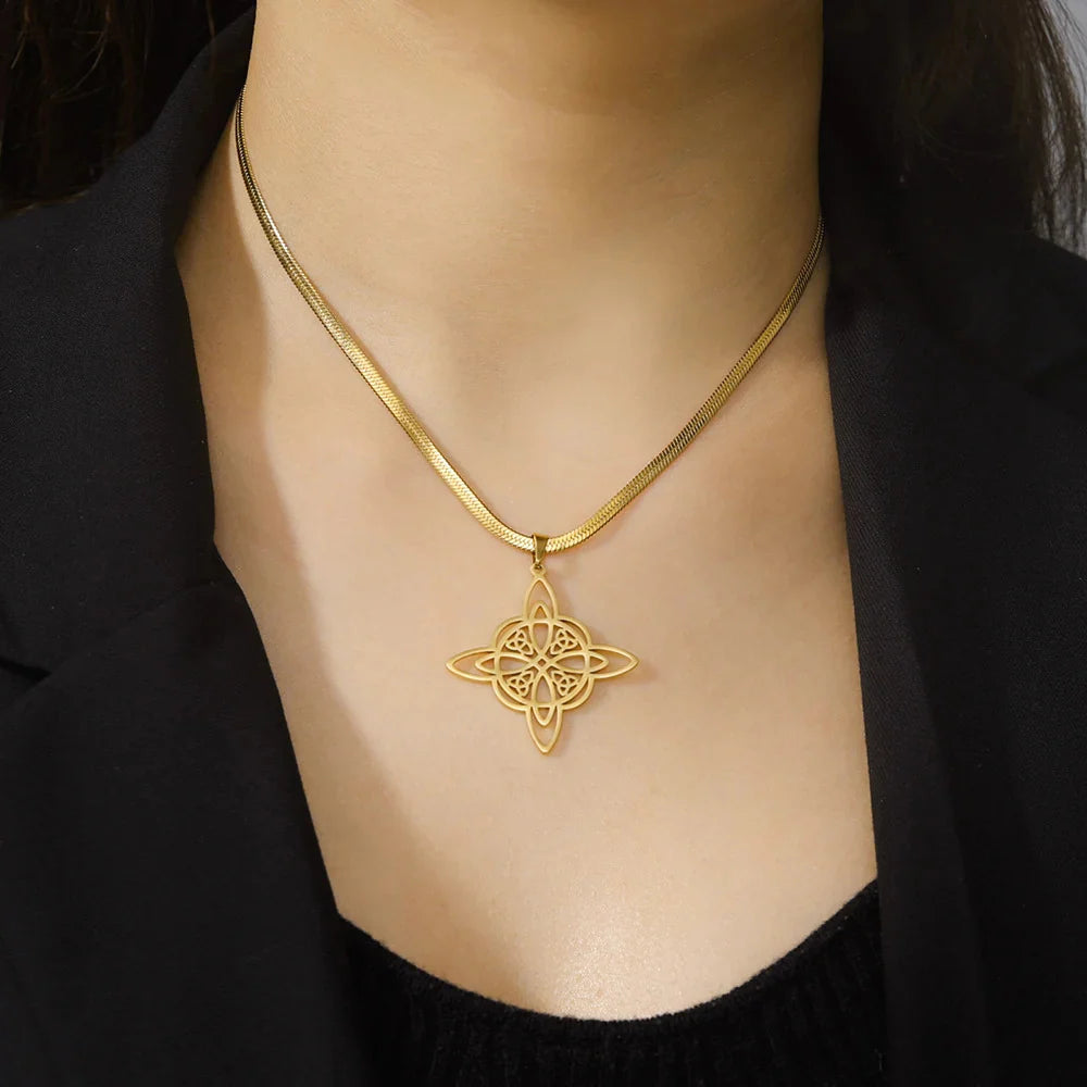 Collier Pendentif "Lien d’Éternité" - Nœud de Sorcière