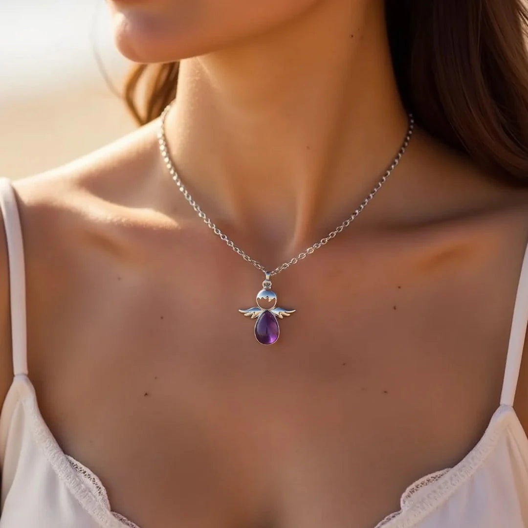 Collier Pendentif "Ange de Douceur" en Pierres Naturelles