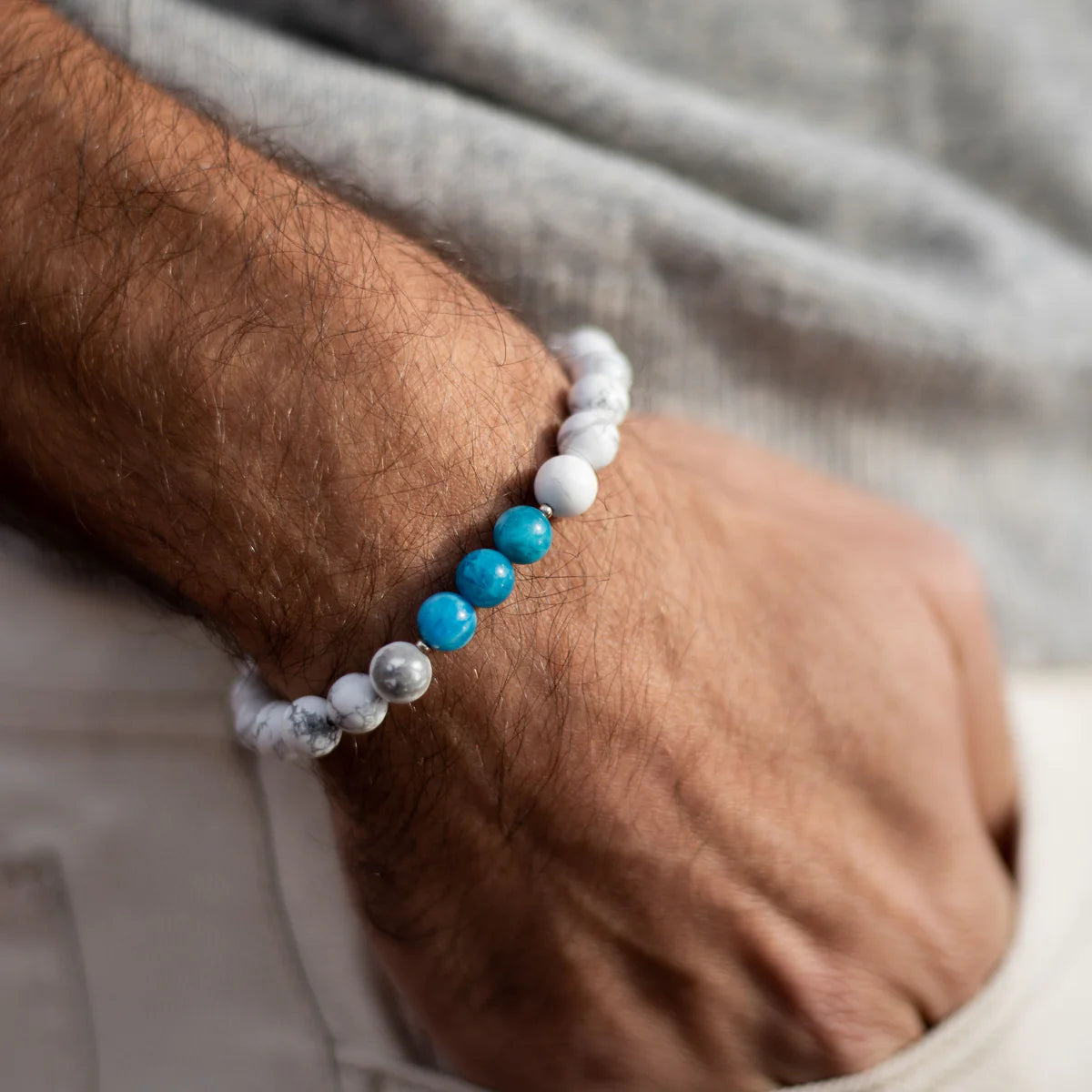 Bracelet "Silhouette Zen" en Howlite & Apatite