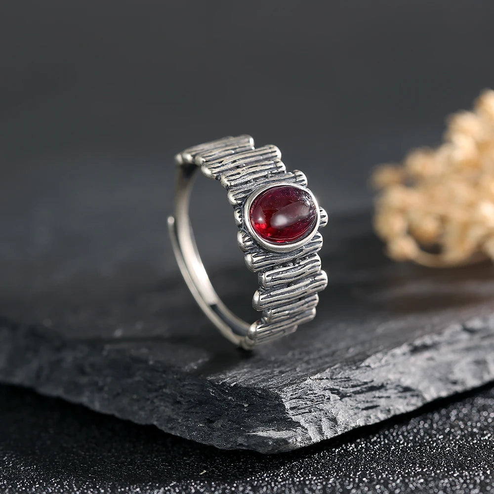 Bague Ajustable "Ananda" en Grenat & Argent