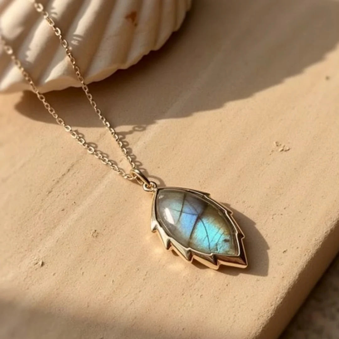 Collier et son Pendentif en Labradorite - Feuille Minérale