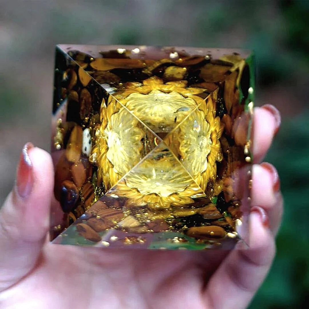 Orgonite en Oeil de Tigre - Lotus Divin