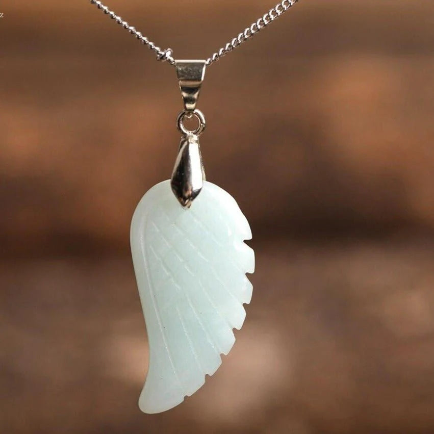 Collier Pendentif "Aile d'Ange" en Pierre Naturelle