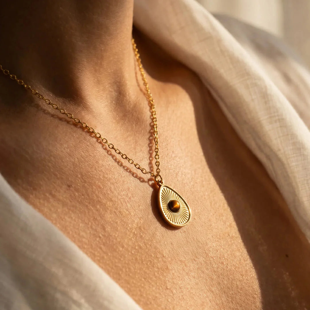 Pendentif en Œil de Tigre - Soleil de Confiance