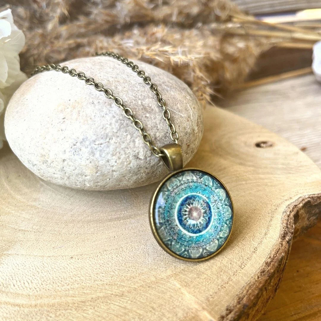 Collier Pendentif Mandala - "Blue Kaleido"