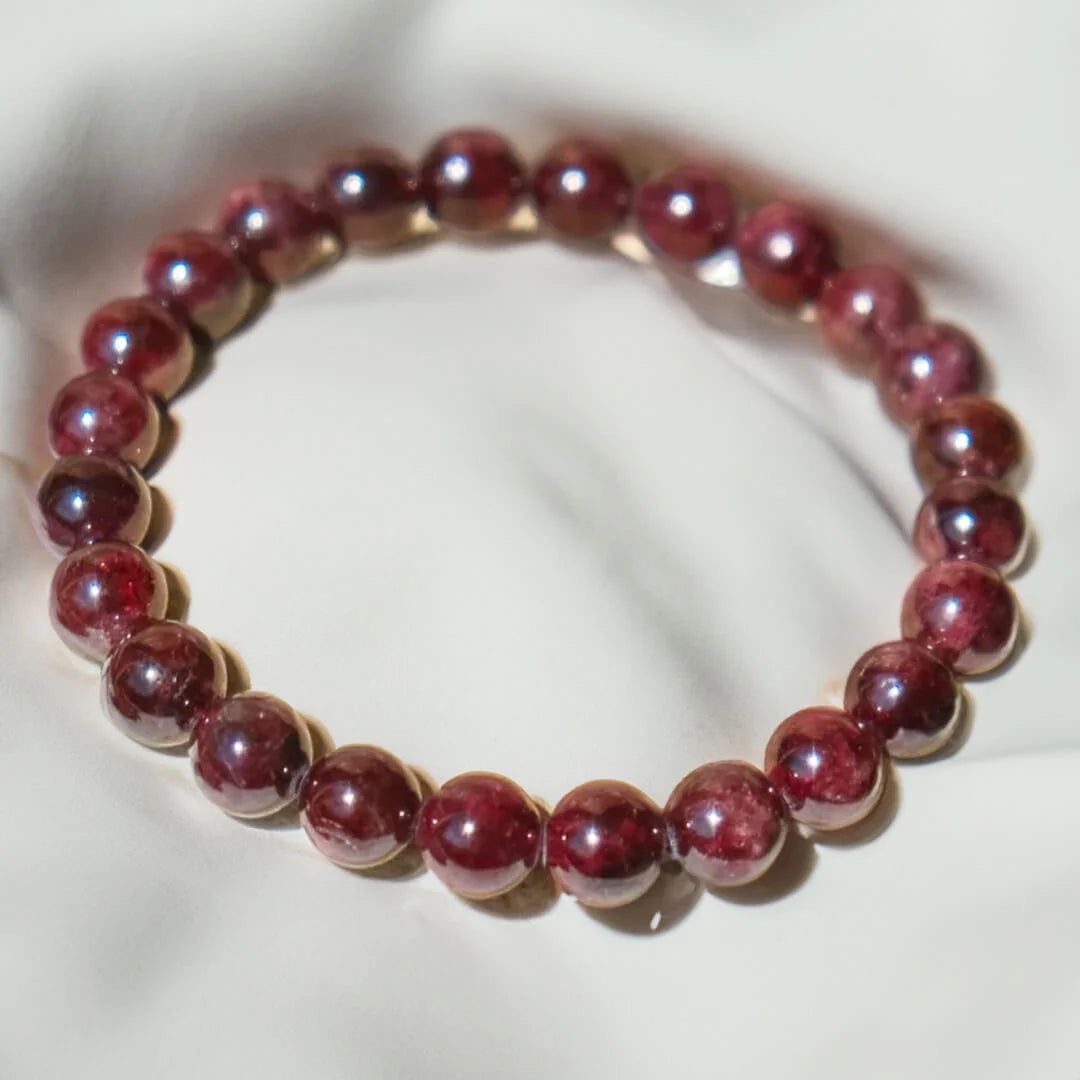 Bracelet en perles de Grenat Almandin - Âme Ardente