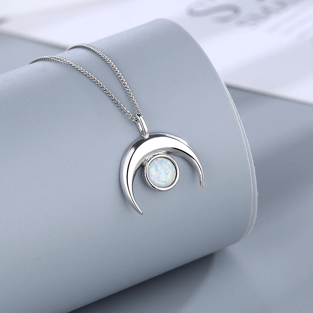 Collier en Pierre de Lune - Croissant de Lune