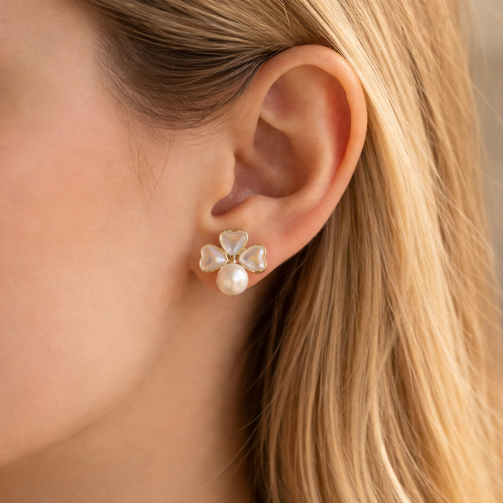 Boucles d’Oreilles en Nacre - Trèfle Porte-Bonheur