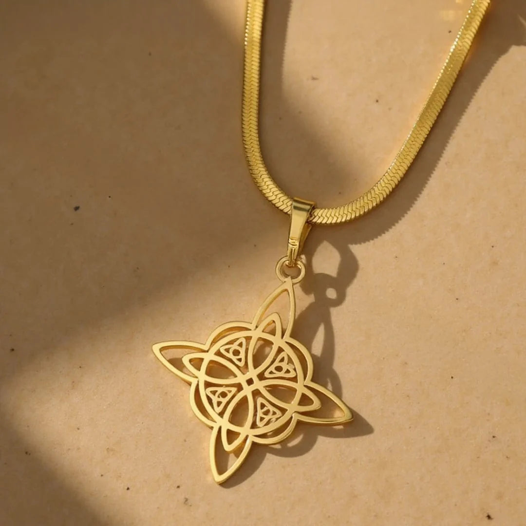 Collier Pendentif "Lien d’Éternité" - Nœud de Sorcière