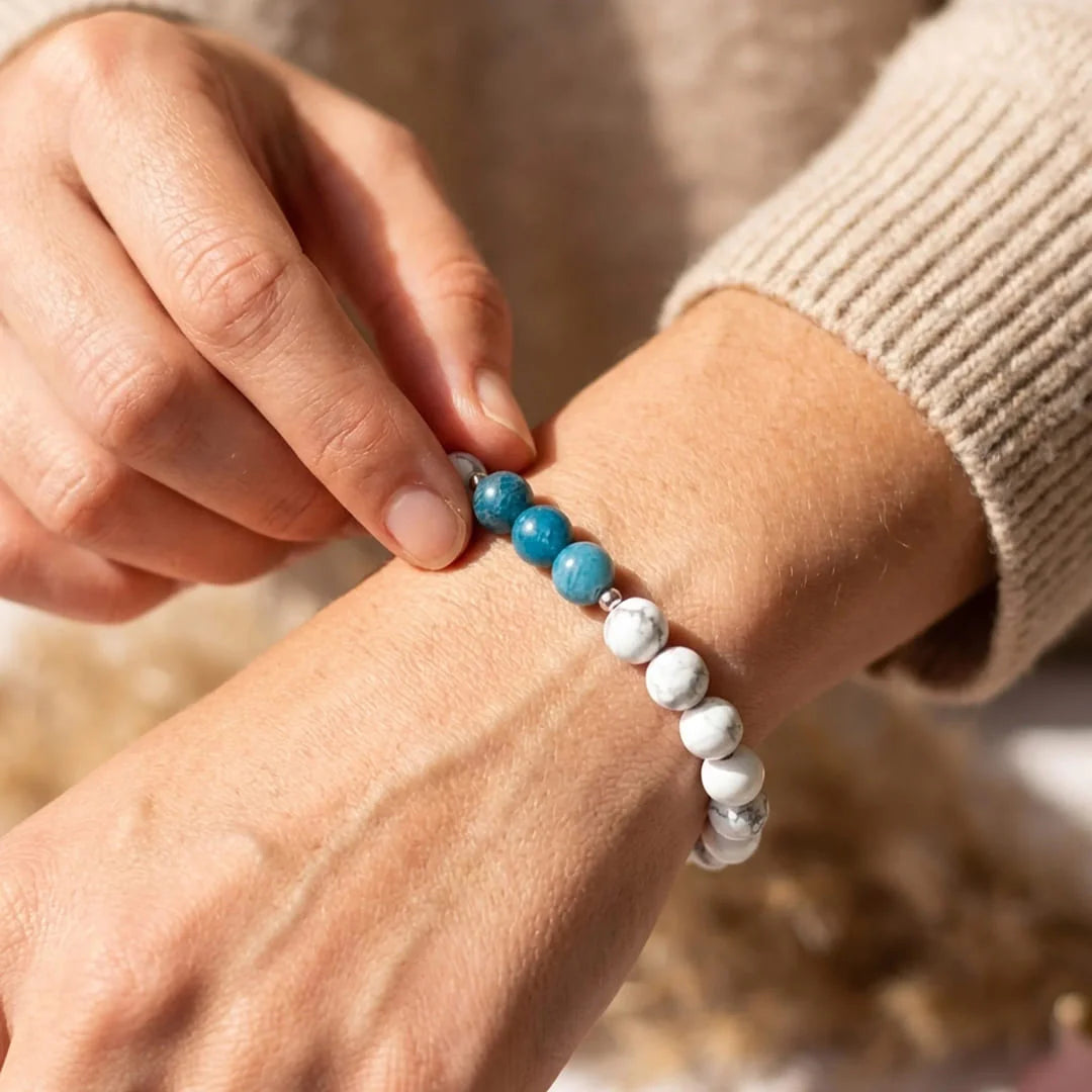Bracelet en Howlite & Apatite - Silhouette Zen