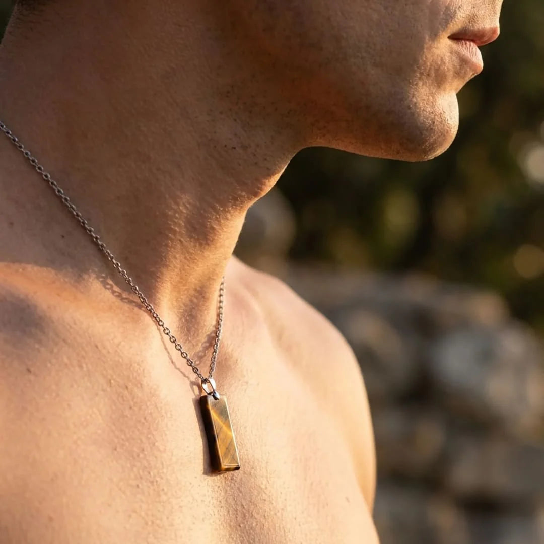 Pendentif en Pierre Naturelle - Puissance & Elégance