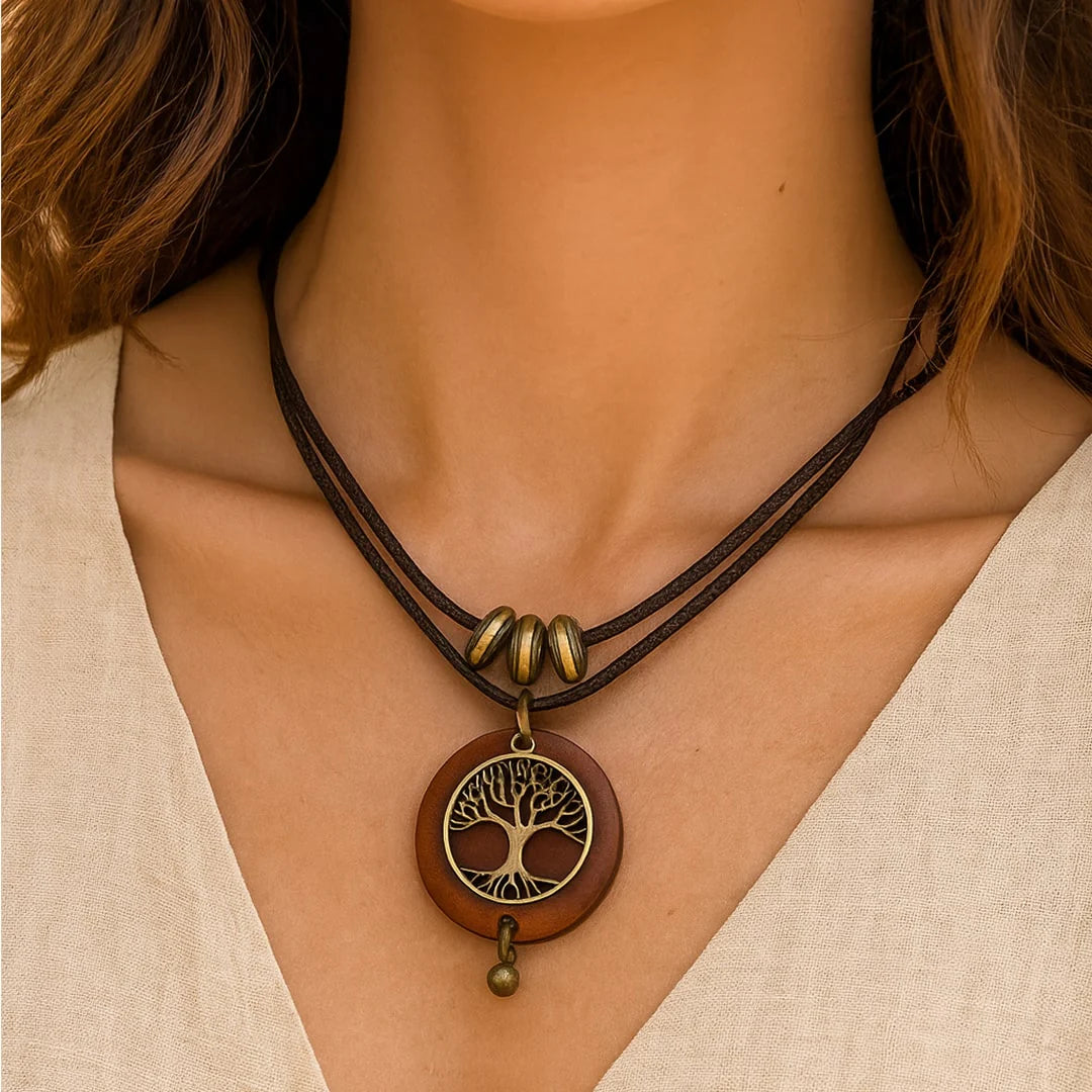 Collier Pendentif en Bois de Merisier - Arbre de Vie Eternel