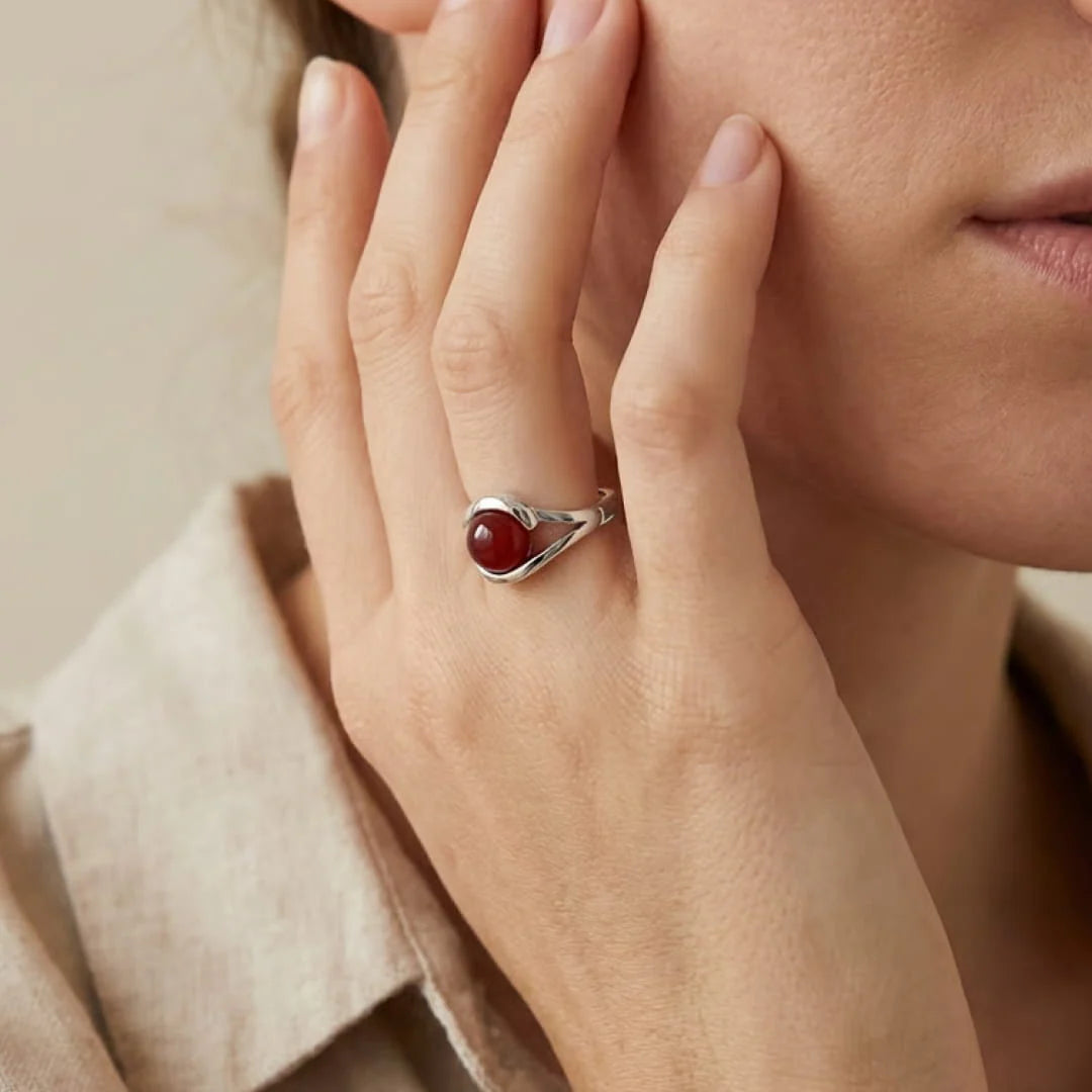 Bague Ajustable en Agate Rouge - Aura Ecarlate