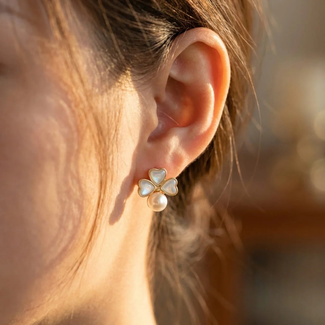 Boucles d’Oreilles en Nacre - Trèfle Porte-Bonheur
