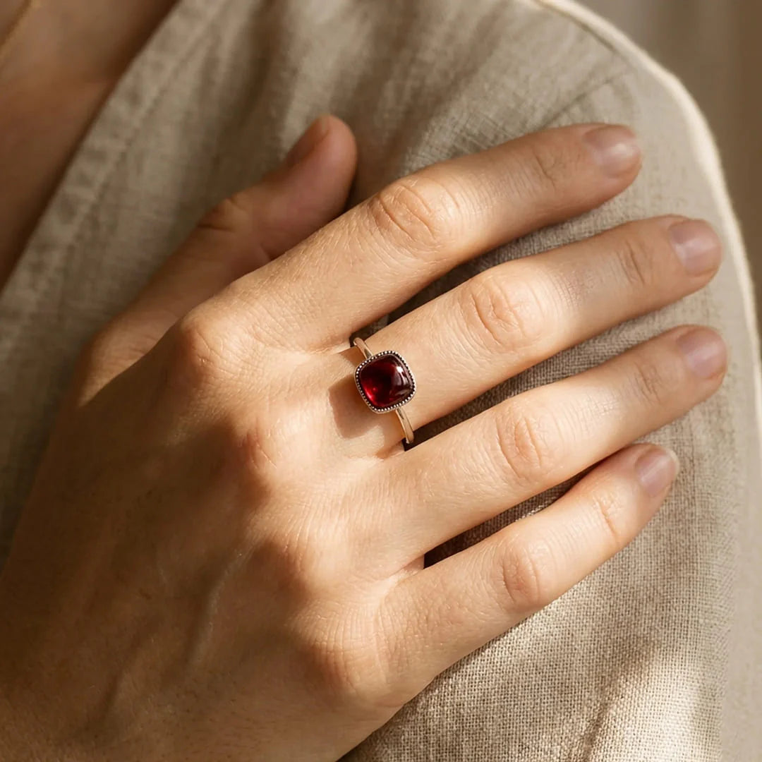 Bague Ajustable en Grenat & Argent - Désir Ardent