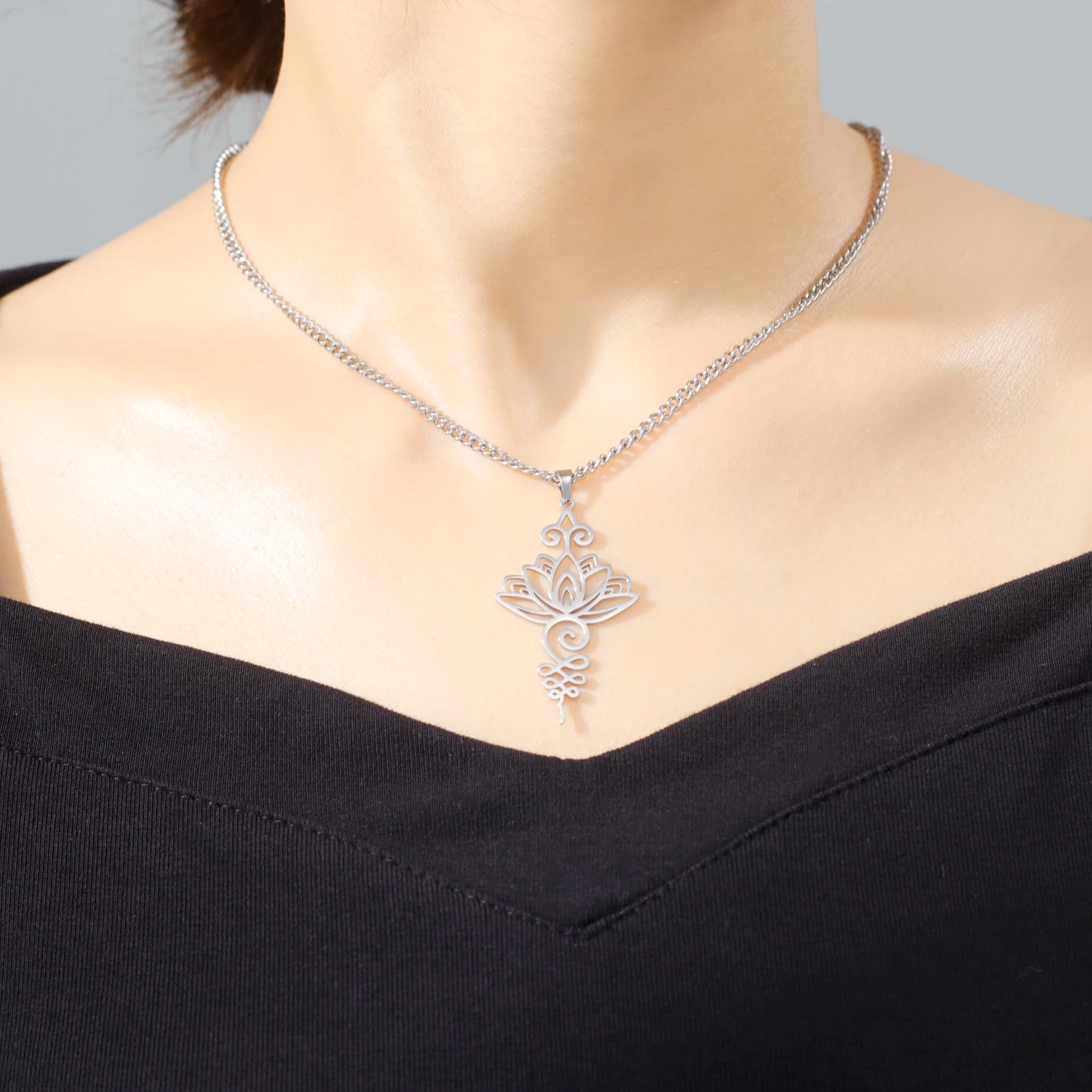 Collier Pendentif "Lotus Unalome"