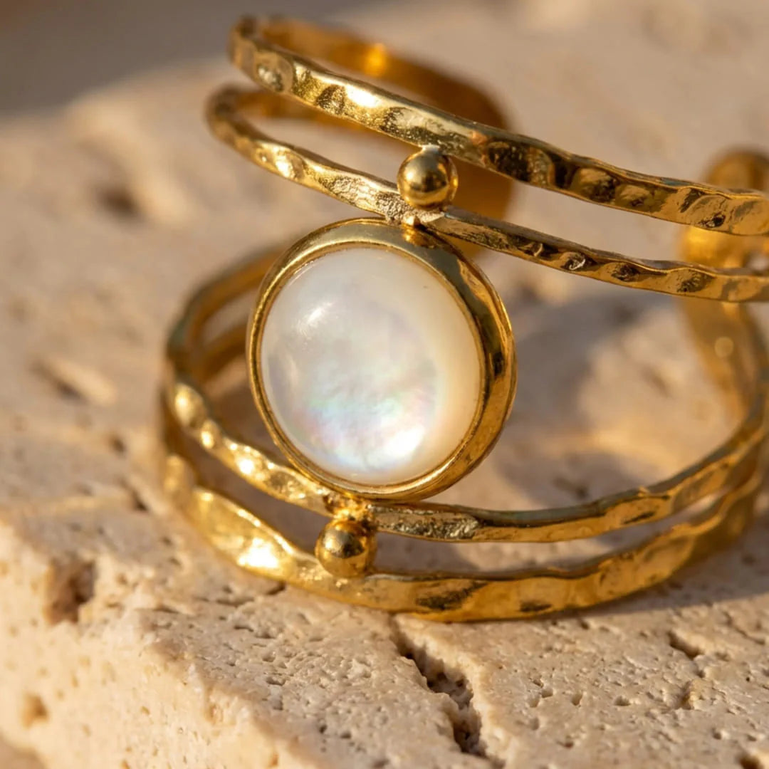 Bague Ajustable en Nacre - Aura de Douceur