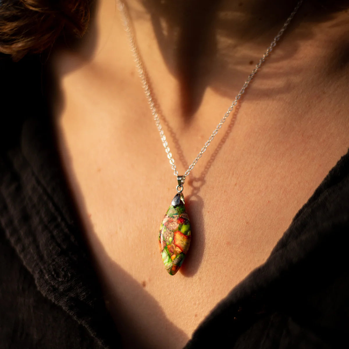 Collier Pendentif "Prisme Minéral" en Jaspe
