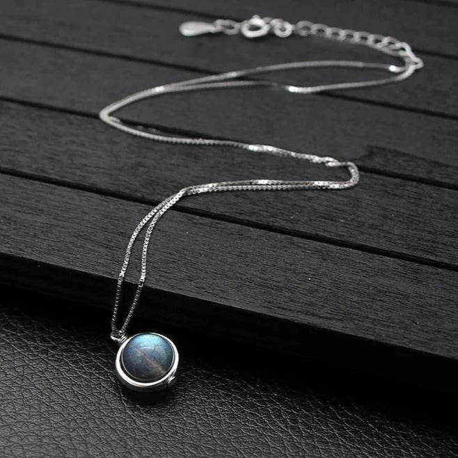 Pendentif "Perle Boréale" en Labradorite