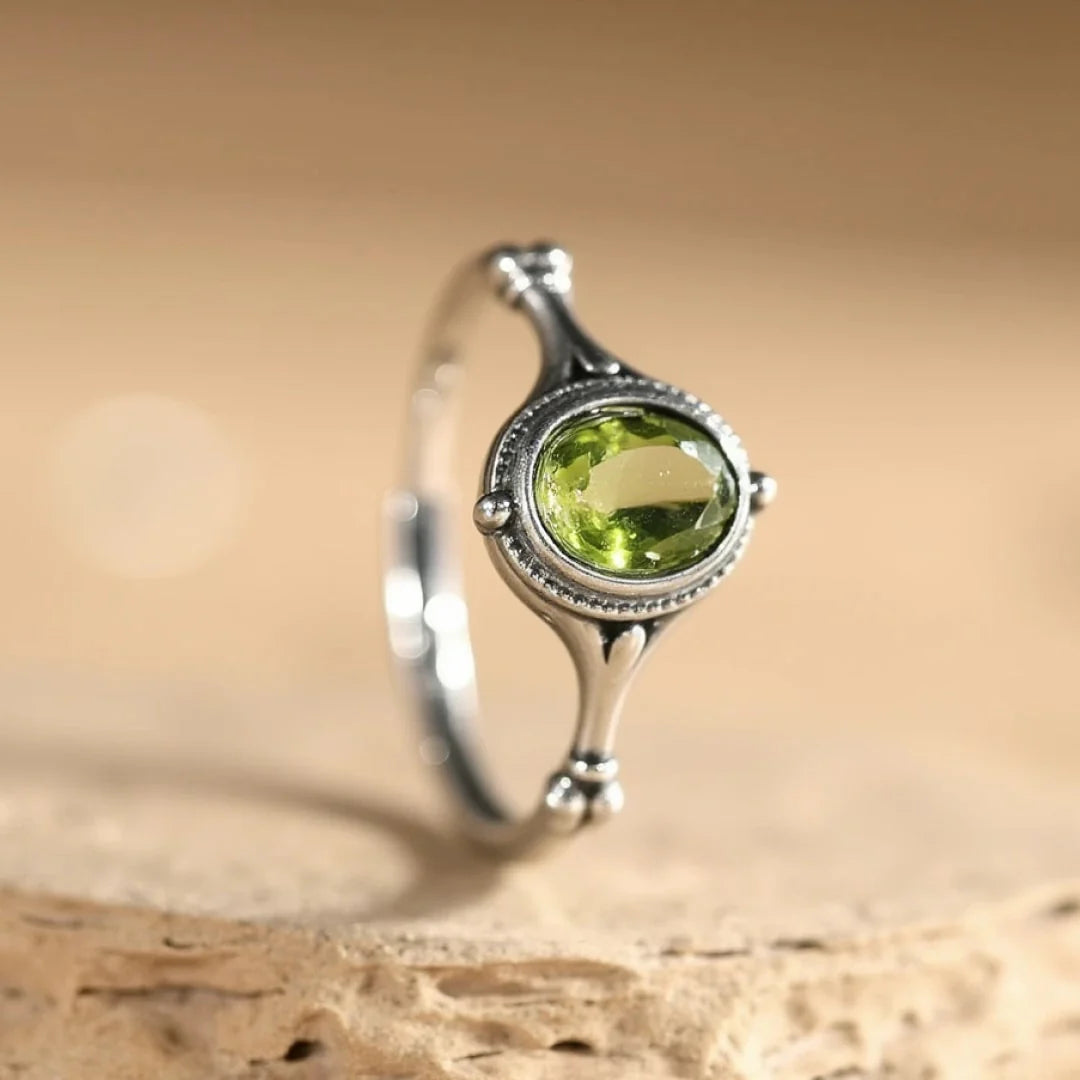 Bague en Péridot & Argent - Clarté Intérieure