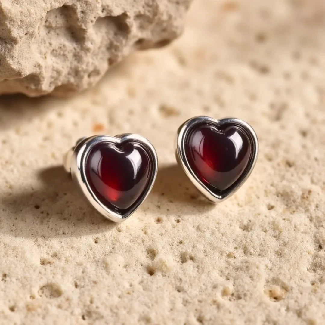 Boucles d'Oreilles "Murmure du Coeur" en Grenat & Argent