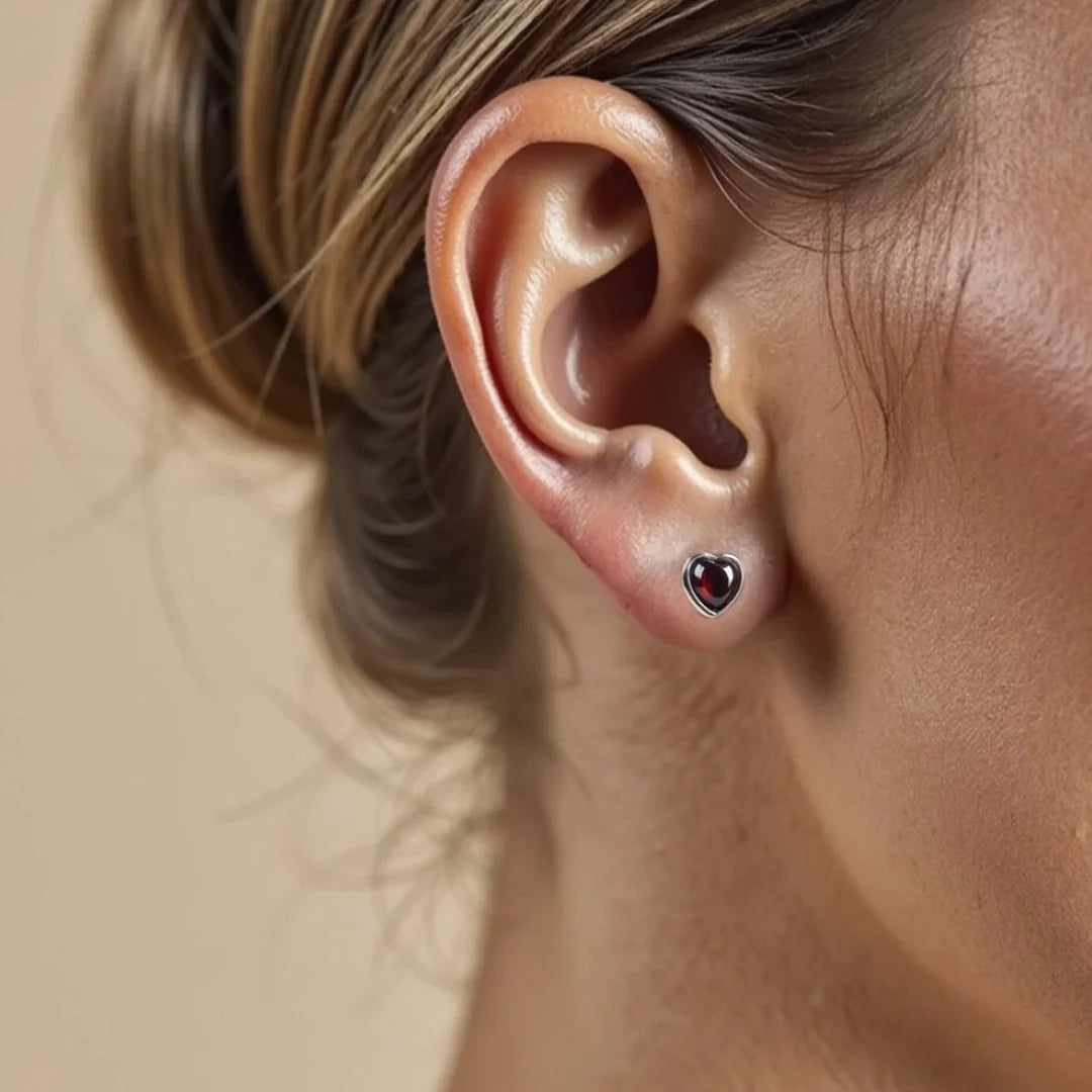 Boucles d'Oreilles "Murmure du Coeur" en Grenat & Argent